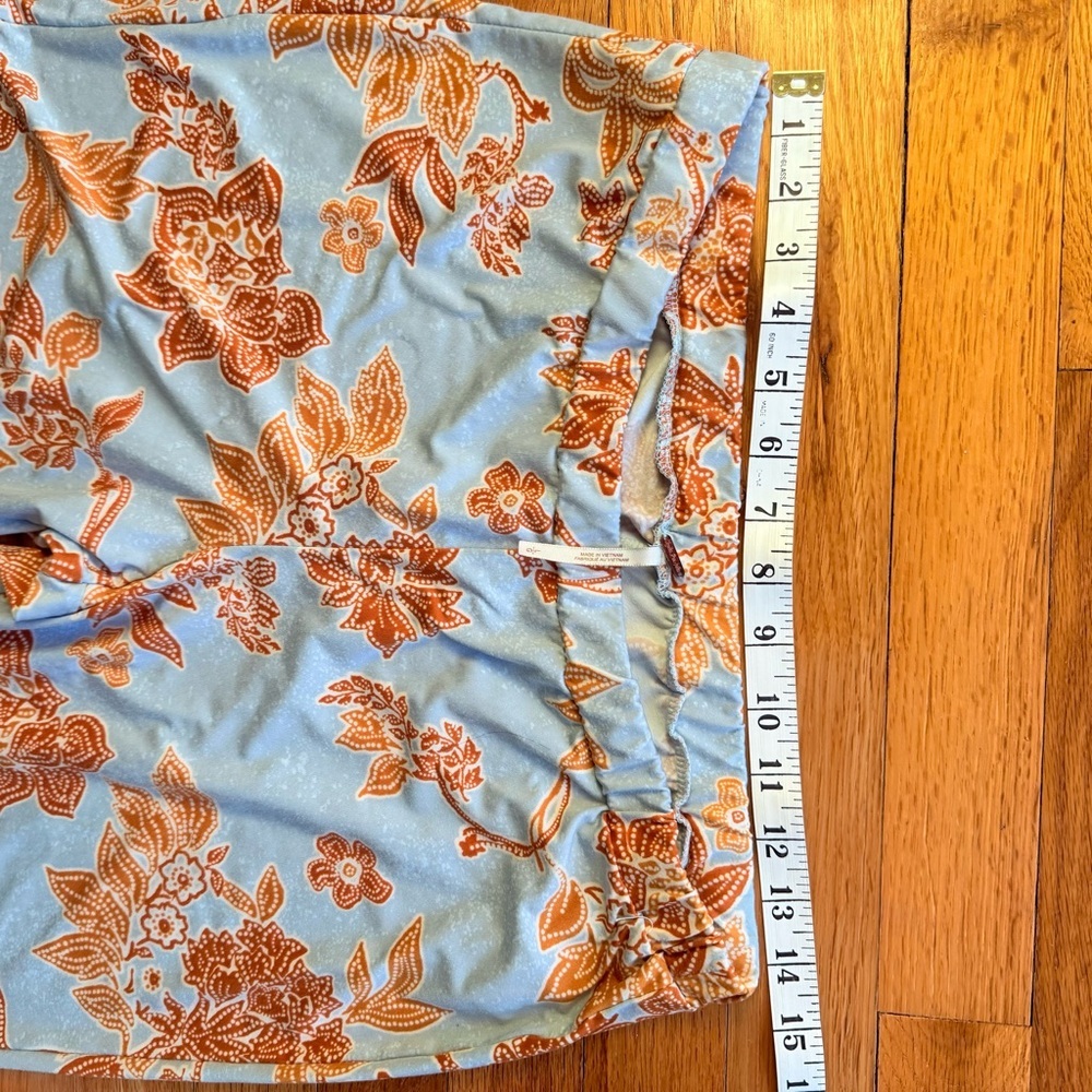 FREE PEOPLE Make A Statement Floral Flared Bell Bottom Pants Paisley size Large - Picture 6 of 7